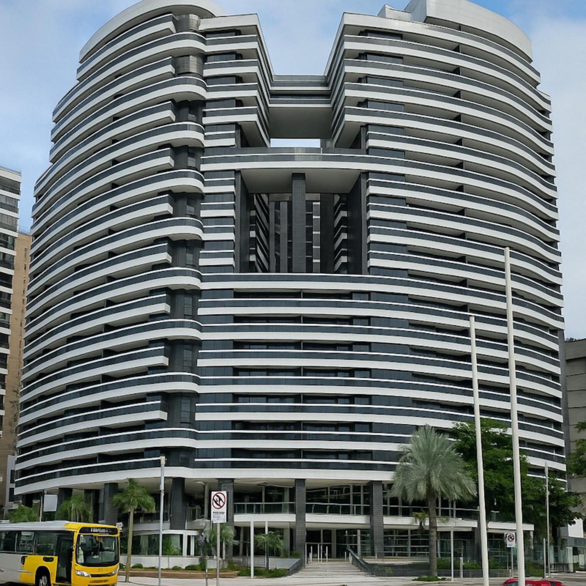 Landscape - 202 Torre Gold